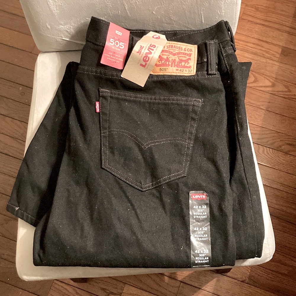 NWT Mens black Levi Straight leg Jeans